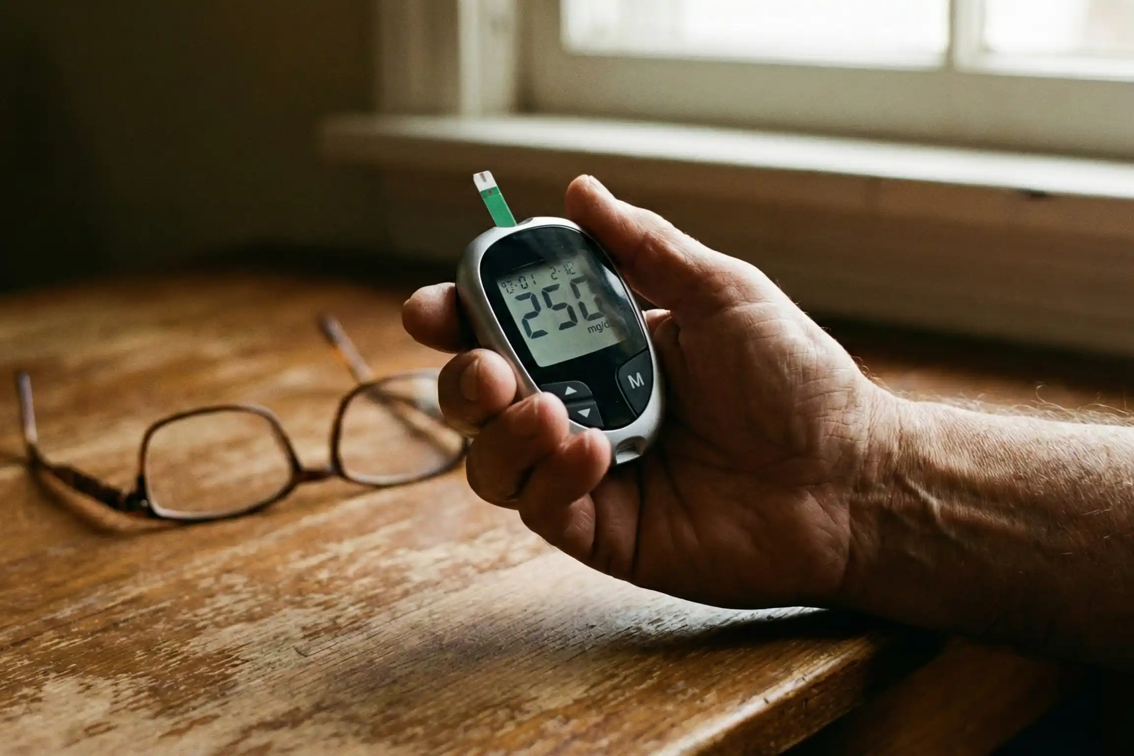 Diabetes e Visão: O Que é a Retinopatia Diabética e Como Prevenir a Cegueira